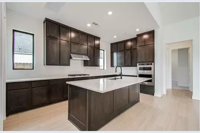 2015 Jade Manor Drive, Richmond, TX 77469 - Photo 8