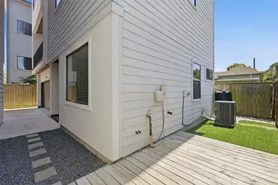 2403 Everett Street #A, Houston, TX 77009 - Photo 24