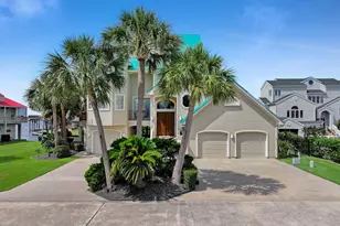425 Island Way, Port Arthur, TX 77640 - Photo 1