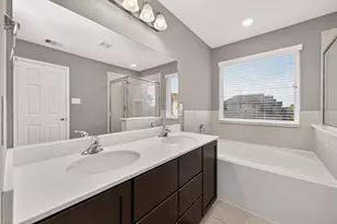 8932 Hollister Commons Ln, Houston, TX 77080 - Photo 40