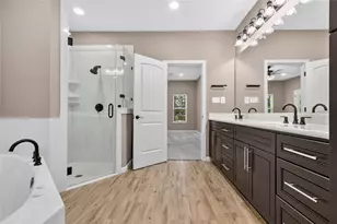 11445 Crossno Dr, Cleveland, TX 77328 - Photo 10