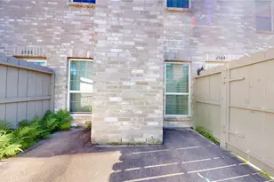 2984 Holly Hall St, Houston, TX 77054 - Photo 2