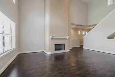 8632 Meadowcroft Drive, Houston, TX 77063 - Photo 26