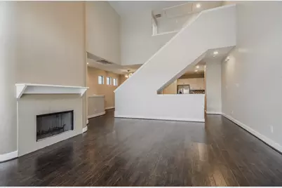 8632 Meadowcroft Drive, Houston, TX 77063 - Photo 4