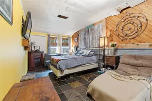 701 W Foley St, Alvin, TX 77511 - Photo 6