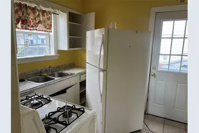 5745 Newport Street, Houston, TX 77023 - Photo 16