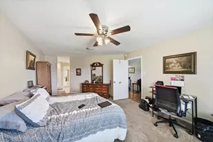 411 Forest Hills Dr, League City, TX 77573 - Photo 4