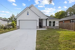 1903 N 19th St, Nederland, TX 77627 - Photo 2