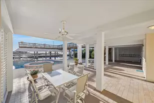 3730 Nueces, Galveston, TX 77554 - Photo 40