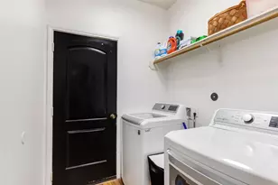 1315 Wallflower Ave, Baytown, TX 77521 - Photo 26