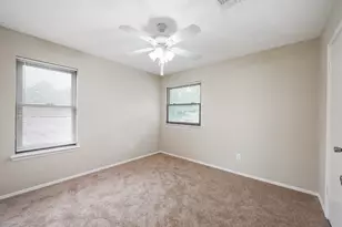 10913 Idlewood Ct, La Porte, TX 77571 - Photo 8