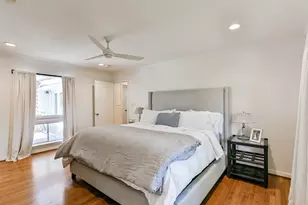 7819 Fairdale Ln, Houston, TX 77063 - Photo 20