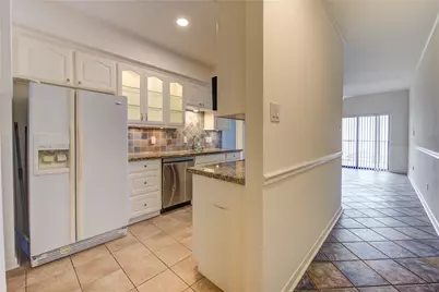 401 Lakeside Lane #106, Houston, TX 77058 - Photo 14