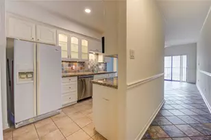 401 Lakeside Ln, Houston, TX 77058 - Photo 14