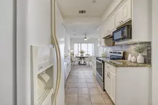 401 Lakeside Ln, Houston, TX 77058 - Photo 16
