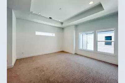 326 Eastwood Street, Houston, TX 77011 - Photo 12