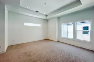 326 Eastwood St, Houston, TX 77011 - Photo 12