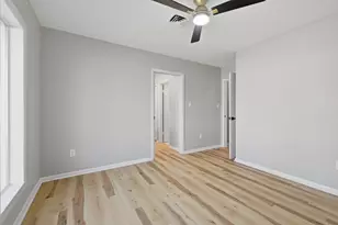 687 Bending Oaks Dr, Bellville, TX 77418 - Photo 10
