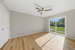 687 Bending Oaks Dr, Bellville, TX 77418 - Photo 6