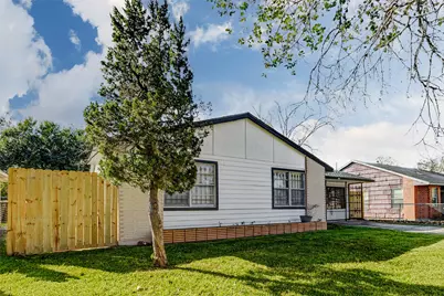 5622 Woodgreen Street, Houston, TX 77033 - Photo 26