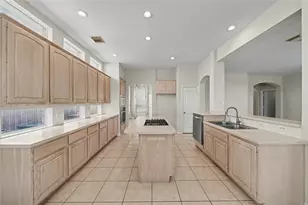 5807 Bayberry Way, Sugar Land, TX 77479 - Photo 14