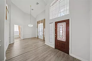 5807 Bayberry Way, Sugar Land, TX 77479 - Photo 6