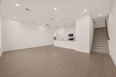 9031 La Pau Lane, Houston, TX 77051 - Photo 6