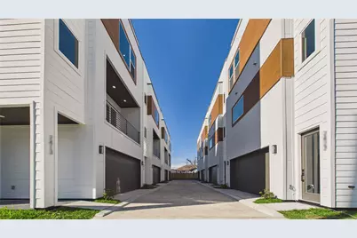 2413 Harrington Street, Houston, TX 77026 - Photo 10