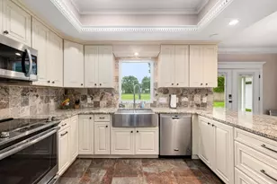 15806 Brook Forest Dr, Houston, TX 77059 - Photo 10