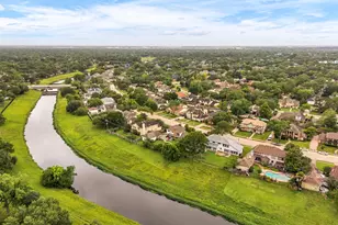 15806 Brook Forest Dr, Houston, TX 77059 - Photo 32