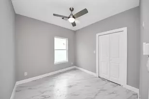 8312 Comal St, Houston, TX 77051 - Photo 12