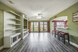 11610 Oak Lake Park Dr, Sugar Land, TX 77498 - Photo 10