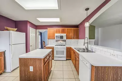 11610 Oak Lake Park Drive, Sugar Land, TX 77498 - Photo 12