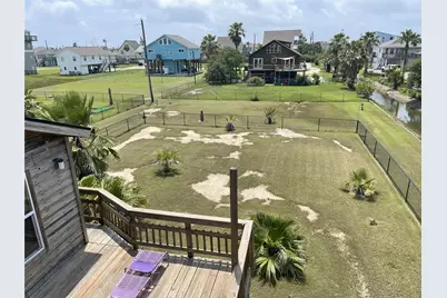 16647 John Silver Road, Jamaica Beach, TX 77554 - Photo 34