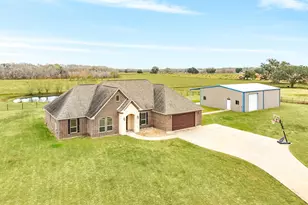 525 Co Rd 164, Boling, TX 77420 - Photo 1