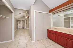 9319 Belle Park Dr, Houston, TX 77099 - Photo 14