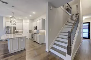 10931 Brambling Wood Dr, Houston, TX 77043 - Photo 10