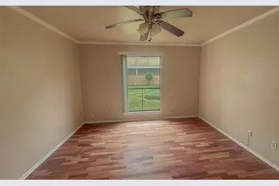 8421 Hearth Drive, Houston, TX 77054 - Photo 10