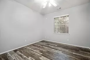421 Livingstone Ln, League City, TX 77573 - Photo 14