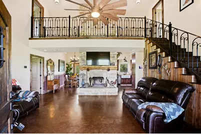 7835 Berger, Schulenburg, TX 78956 - Photo 10