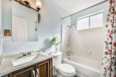 11427 Sageglen Drive, Houston, TX 77089 - Photo 8