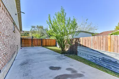 11427 Sageglen Drive, Houston, TX 77089 - Photo 14