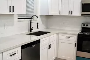 9705 Garcroft St, Houston, TX 77029 - Photo 2