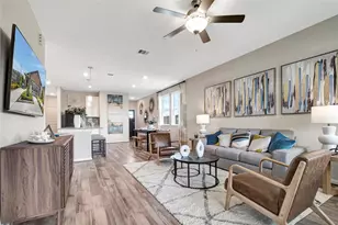 2022 W Darlington Oak Ct, Conroe, TX 77304 - Photo 10