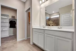 2022 W Darlington Oak Ct, Conroe, TX 77304 - Photo 14