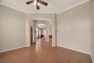 1707 Country Club Cove Dr, Baytown, TX 77521 - Photo 8