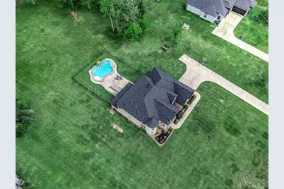 33207 Blue Marlin Drive, Richwood, TX 77515 - Photo 2