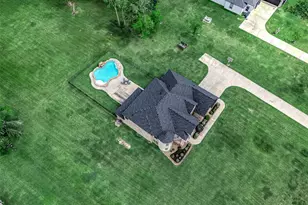 33207 Blue Marlin Dr, Richwood, TX 77515 - Photo 2