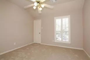 7838 Autumn Hollow Ln, Houston, TX 77041 - Photo 18
