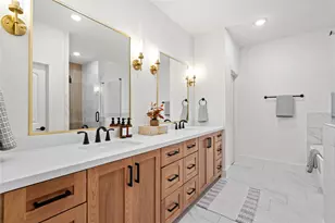 1614 Ojeman Rd, Houston, TX 77055 - Photo 32